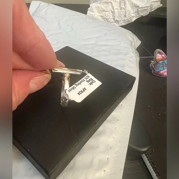 Oyster Turquoise Sterling Silver Ring - Picture 3 of 6